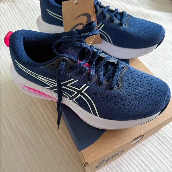 Asics Women's Gel Excite 10 Running Shoe - Picture 5 of 6